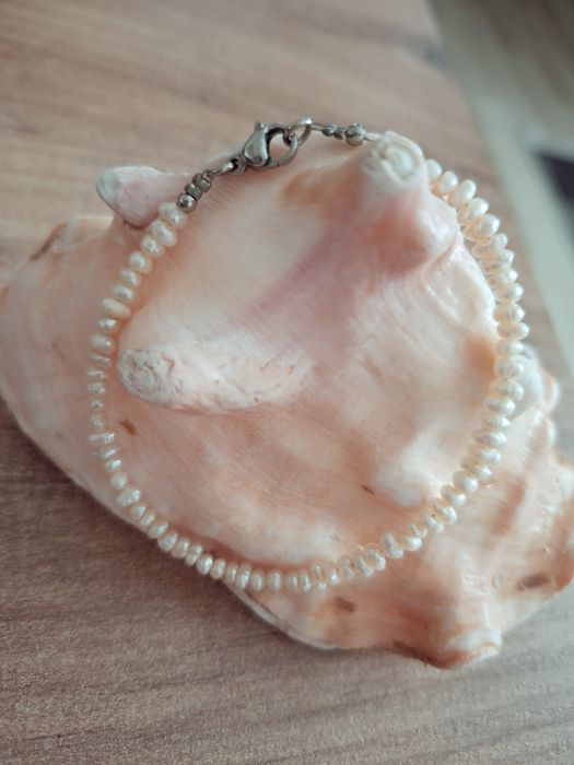 Гривна с естествени перли