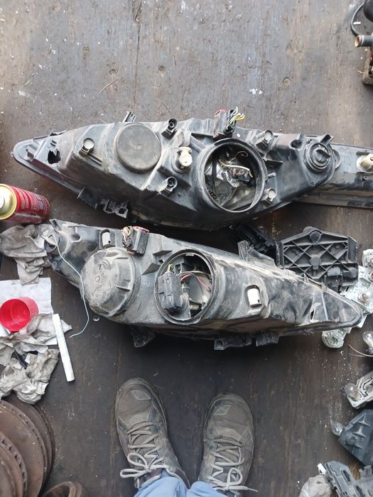 Фара Пежо 307 в оригинале