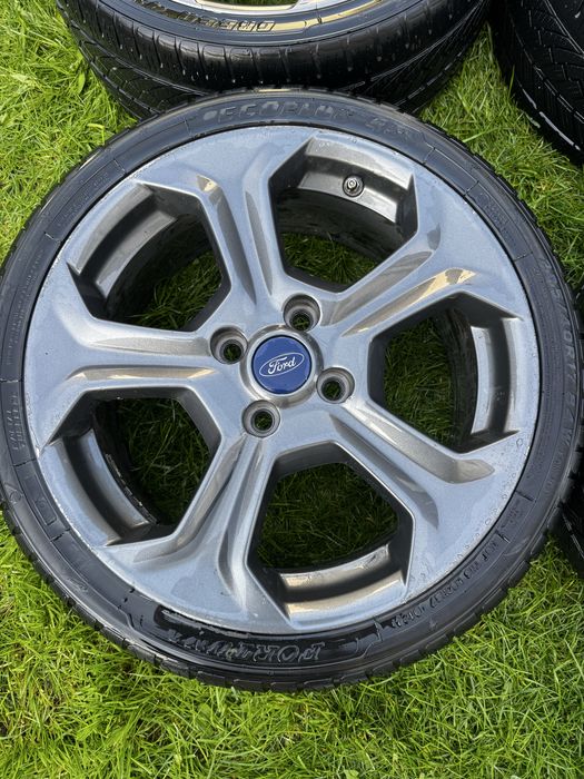 Vând jante aliaj R17 originale Ford Fiesta ST / ST Line – aspect sport, stare bună