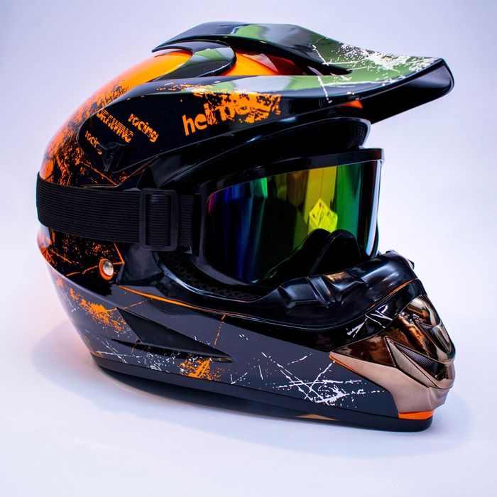 Каска подходяща за мотокрос , планински велосипед , ел. тротинетка