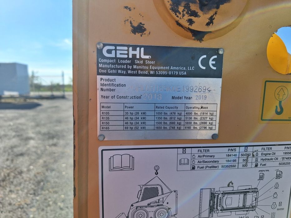 BOBCAT Mini incarcator Gehl R165 cu senile peste roti