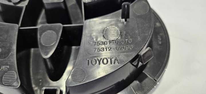 Емблема предна Toyota Auris 2007- 7530102070/7531202090
