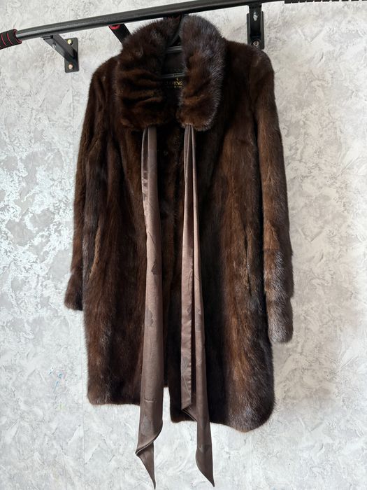 Продам норковую шубу