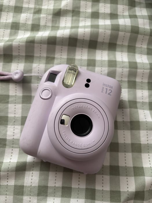 Камера instax mini 12