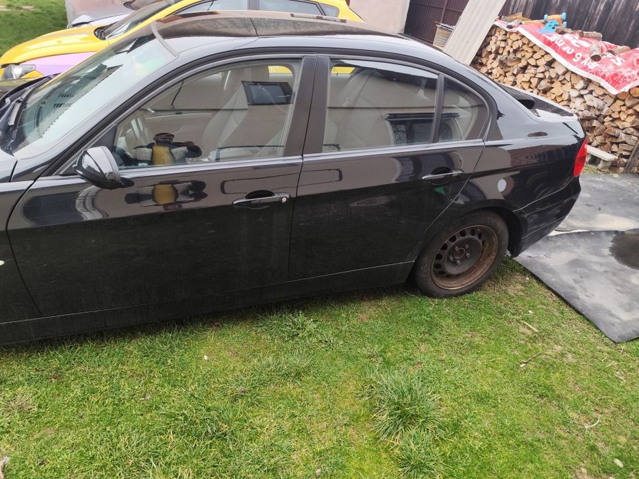 BMW e90 an 2008.