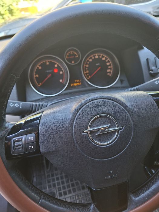 OPEL Astra 2010 — imagine 3