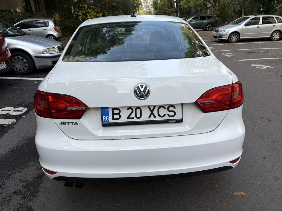 VOLKSWAGEN Jetta 2013 — imagine 3