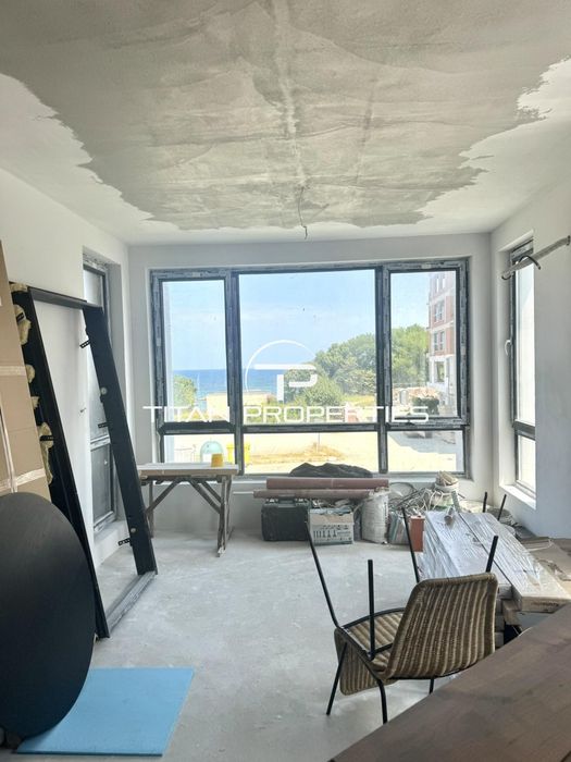 Продава се Четиристаен апартамент в Царево - 169 кв.м за 767 €/кв.м - Снимка #4