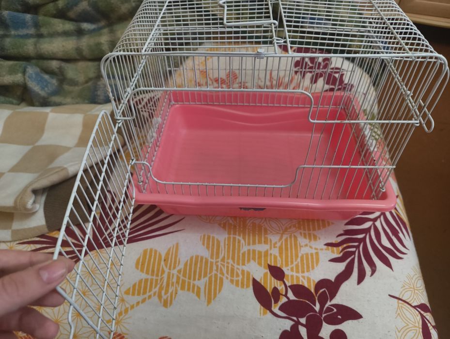 Продам клетку для хомяка
