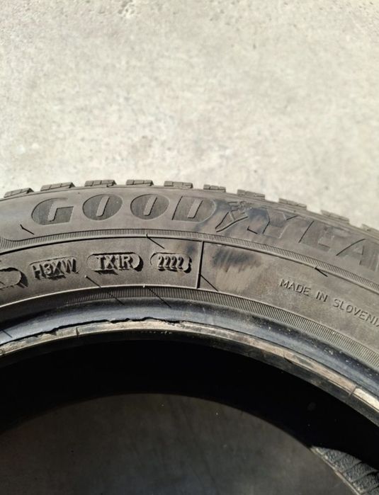 2 Anvelopele de iarnă 205 60 r16 Goodyear