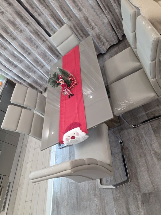 Трапезни столове 8броя