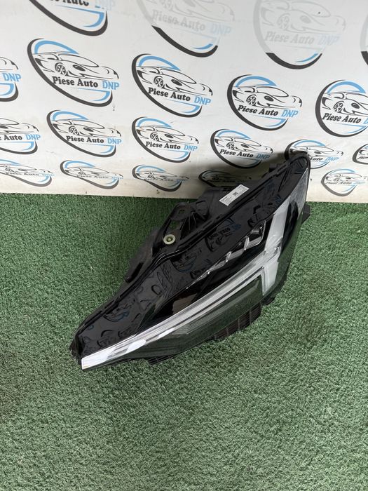Far stanga Volvo Polestar 2 full led