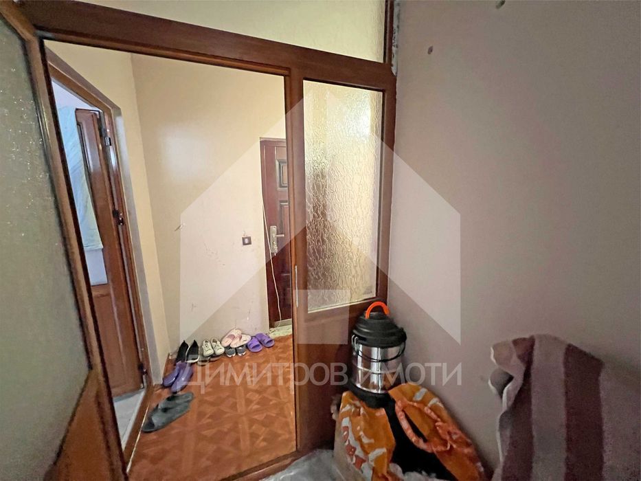 Продава се Едностаен апартамент в Нови пазар - 40 кв.м за 850 €/кв.м - Снимка #7