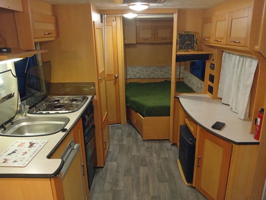 Rulota an 2007. 2 zone 5-6 persoane  preț de la 4350€