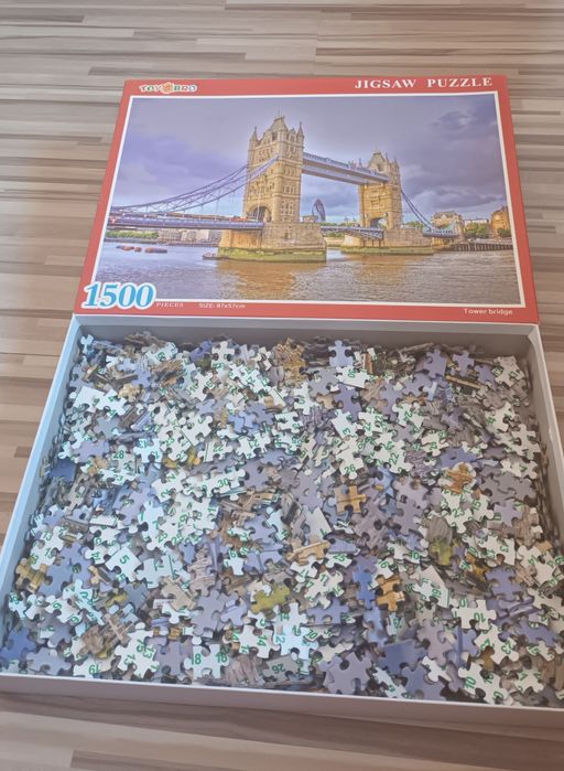 Пъзел с 1500 части
