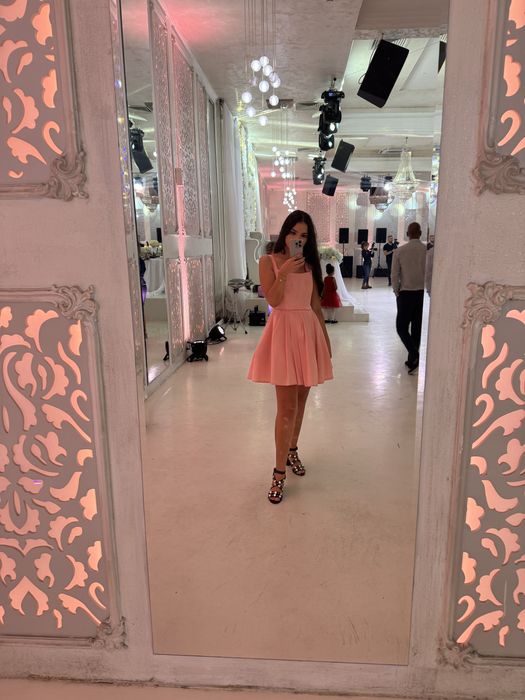 Дамска рокля с корсет