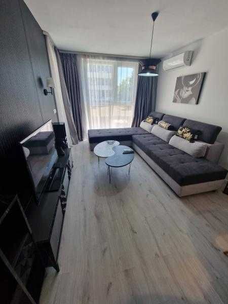 С ВКЛЮЧЕНО ПАРКОМЯСТО В ЦЕНАТА! Луксозен двустаен апартамент!