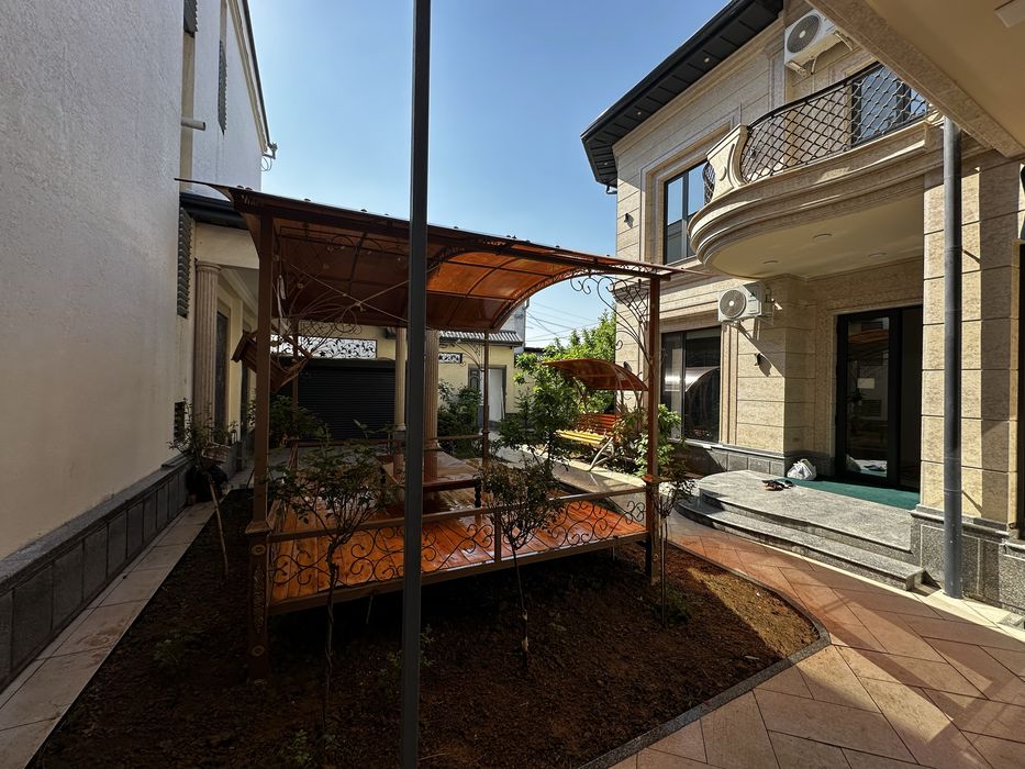 Hovli ijaraga beriladi