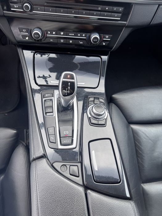 Vand BMW F11 520D Automat!