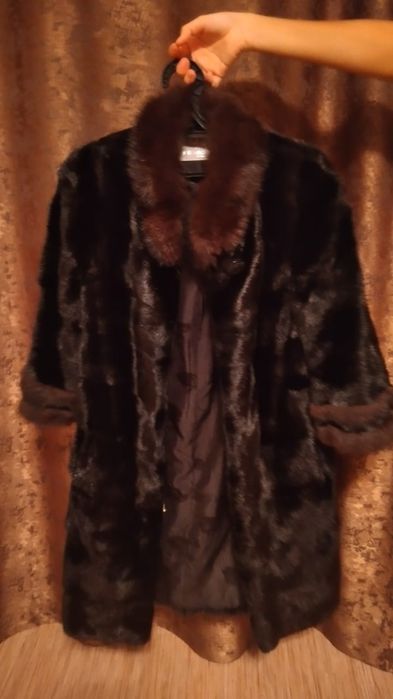 Продам шубу норковую