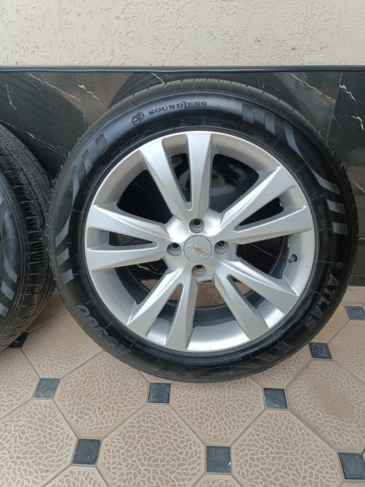 Kaptiva Stil Diska Balon 215 55 R17 Holati Yaxshi
