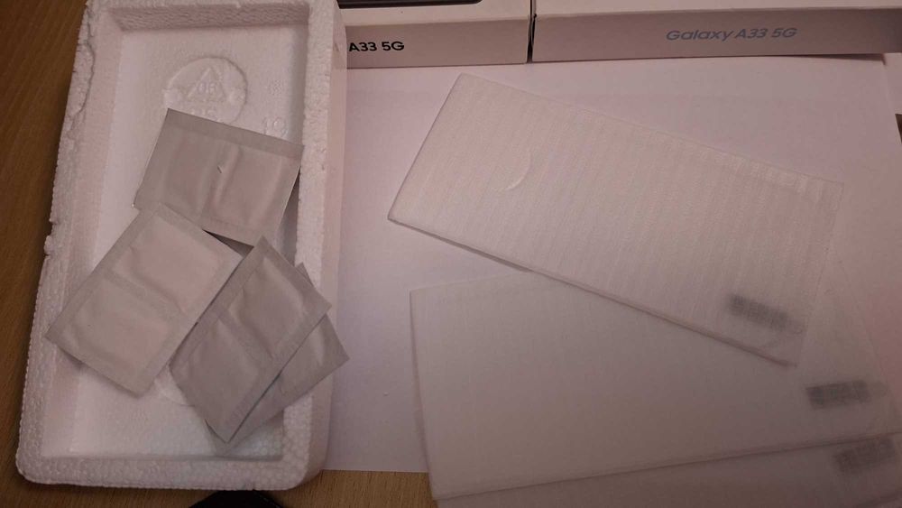 Samsung A 33 - 5 G -  128 GB - 6 GB RAM aspect impecabil..!