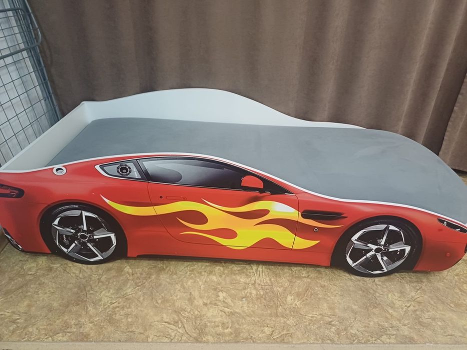 Кровать машинка!