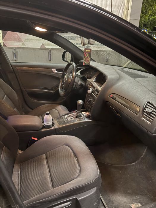 Vand Audi A4 b8 din anul 2009