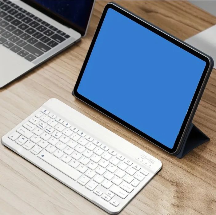 Tastatura Bluetooth super Slim , Macbook Laptop PC TV