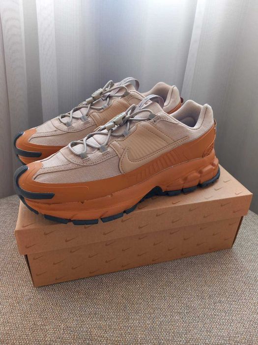 Nike Zoom Vomero 5 Roam