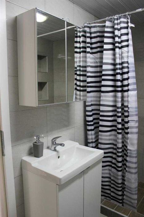 Дава се под наем Двустаен апартамент в Бургас, Възраждане - 56 кв.м за 244.8 € - Снимка #2