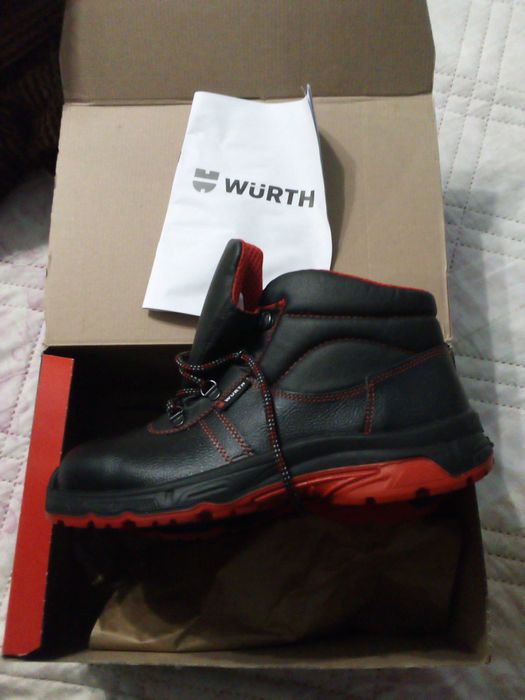 Работни обувки  42-43н.