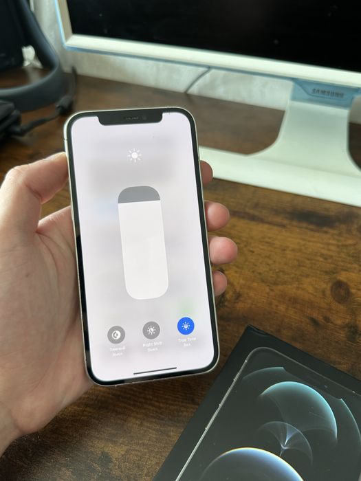 Iphone 12 pro без ремонта