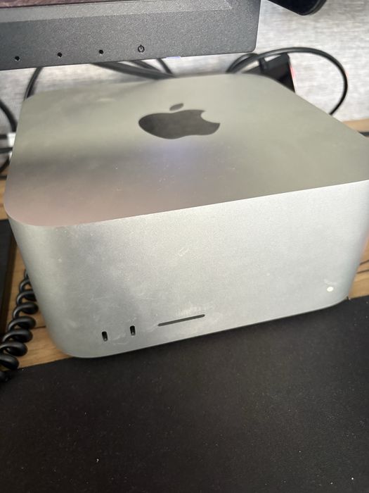 Apple Mac Studio M1 Max