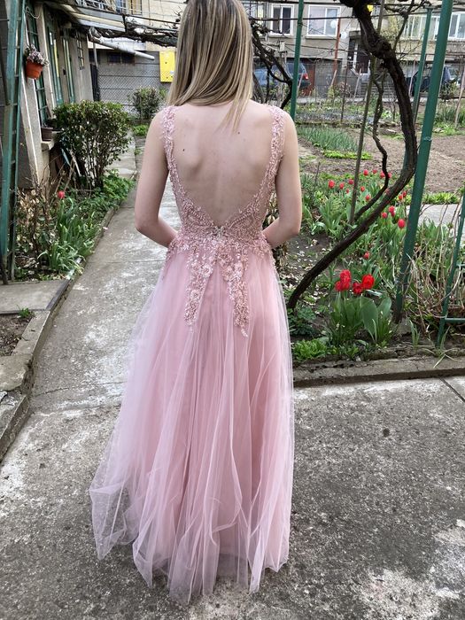 Бална рокля