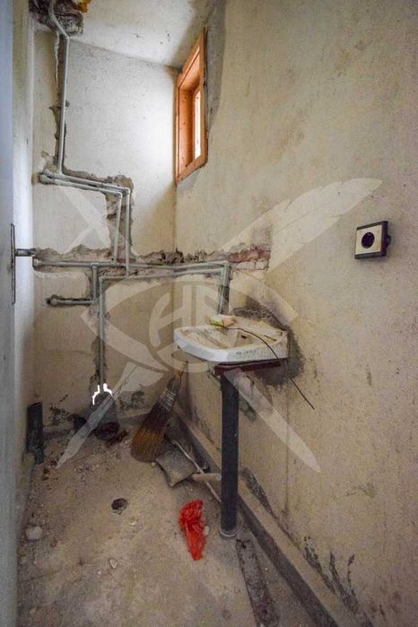 ЕКСКЛУЗИВНО ! Къща в град Годеч № 87012