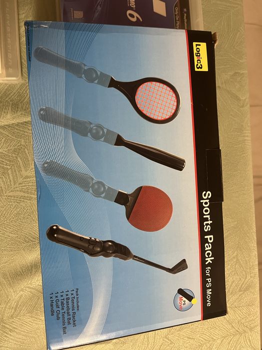 PlayStation 3 комплект + игри + Move аксесоари + джойстик
