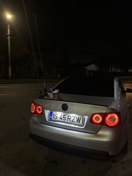 VOLKSWAGEN Jetta 2007 — imagine 5