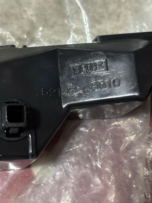 Крепление бампера RX330