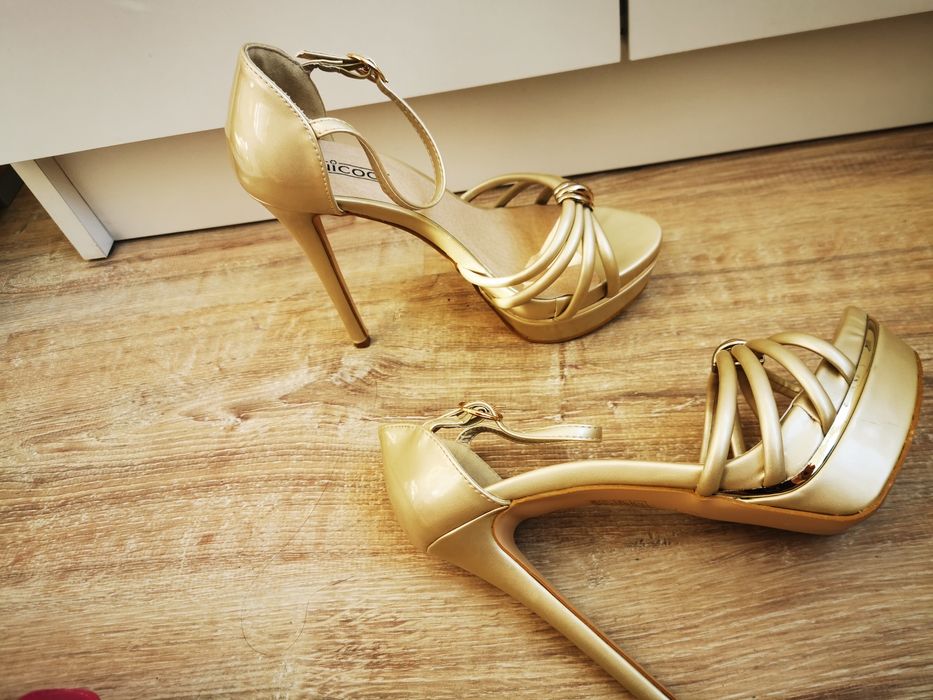 Дамски елегантни обувки