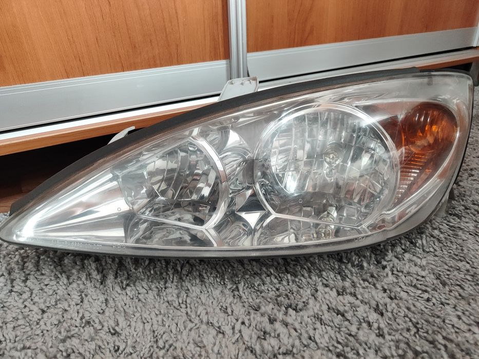 Продам фары Камри 30 Америка