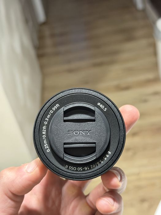 Обектив Sony SEL 16-50mm f/3.5-5.6 PZ OSS II