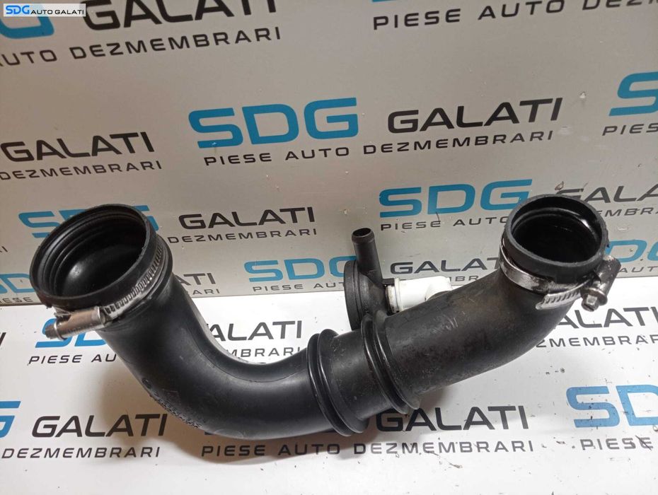 Furtun Conducta Aer Intercooler Turbo Turbina Turbosuflanta Dacia Sandero 1 1.5 DCI 2004 - 2012 Cod 8200331958 8200331958B [M7248]