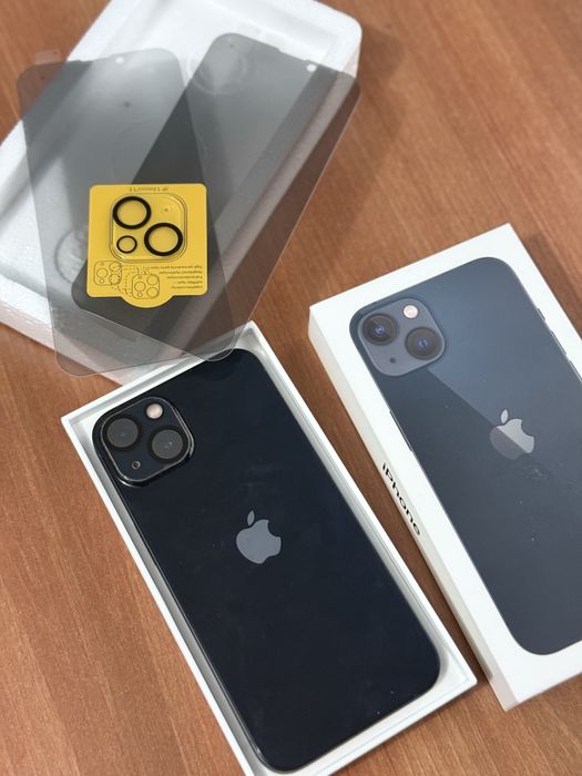 Iphone 13 256gb + 4 кейса и 3 протектора
