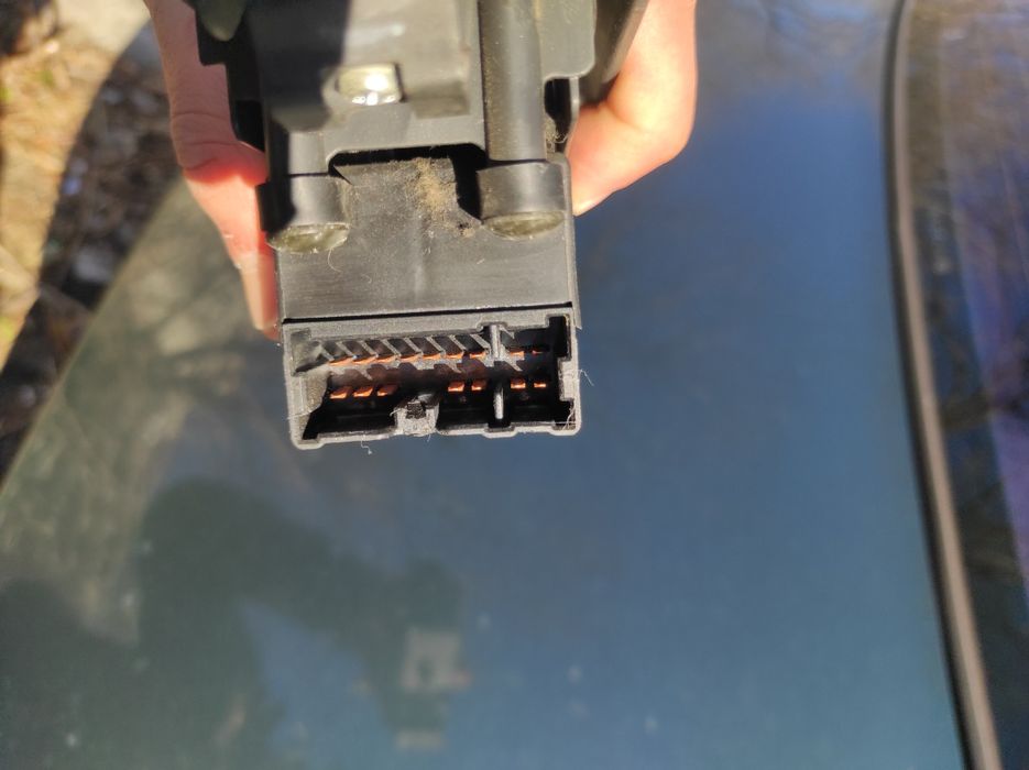 Конзола копчета ел.стъкла Нисан Примера п11