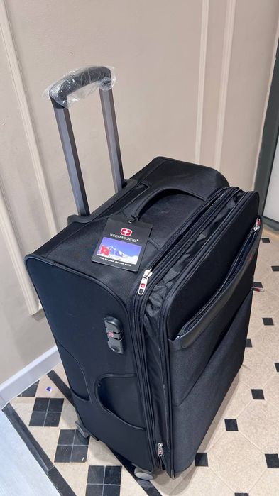 Чемодан новые на скидки  ПОСЛЕДНИЕ ТАК КАК ЗАКРЫТИЕ