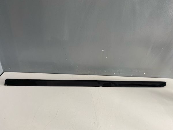Bandou usa dreapta fata VOLVO V50 2012 39987037 08620165