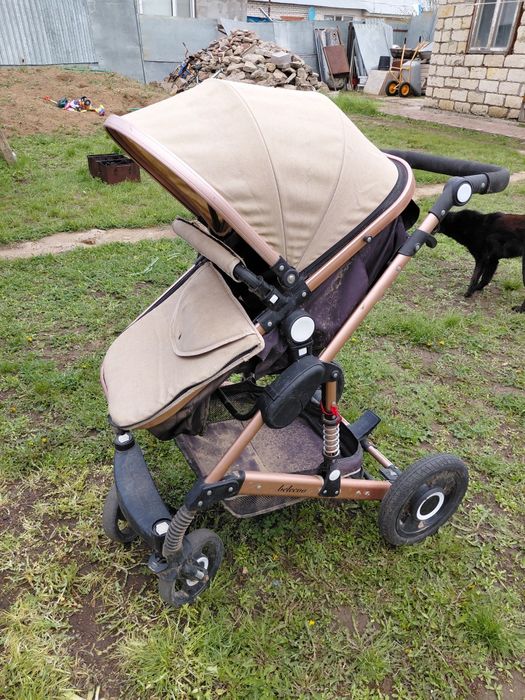 Продается Коляска для малышей