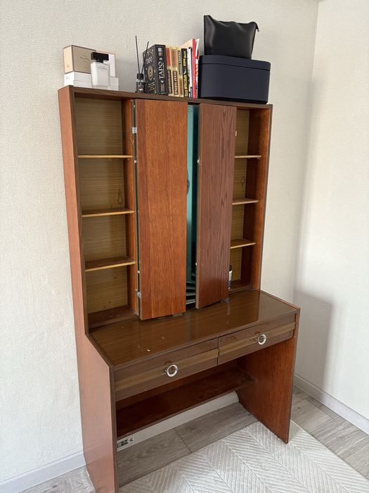 Туалетный столик