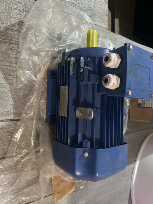 Двигатель Асинхроный элекромашина